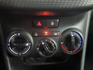 Peugeot 208 PureTech 82 Style 60 kW (82 CV)