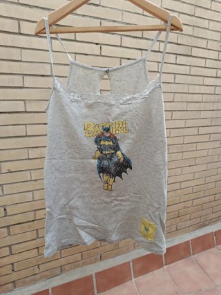 Camiseta tirantes Batgirl DC Comics. Talla S