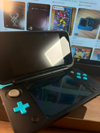 Consola New Nintendo 2DS XL Negra/Azul