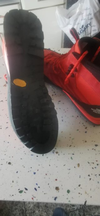 Botas de montaña The North Face rojas