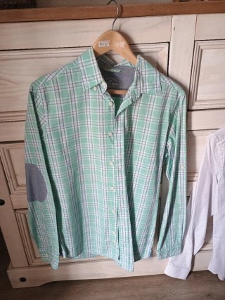 Conjunto de camisas. 5€