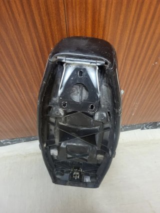 Asiento Vespa TX200 para reparar
