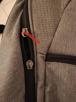 Mochila Targus para portátil gris