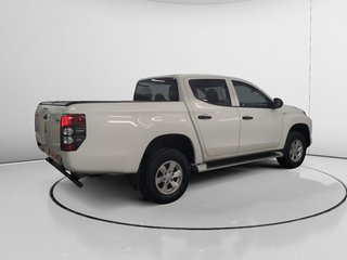 Mitsubishi L200 220 DI-D Doble Cabina M-Pro Auto 110 kW (150 CV)