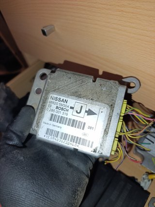 Centralita Airbag Nissan Bosch 98820-5M304