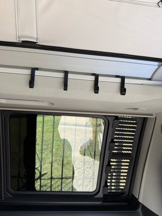 Gancho Multiusos VW California T5 T6 T6.1