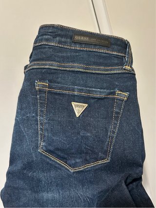 Pantalones vaqueros Guess