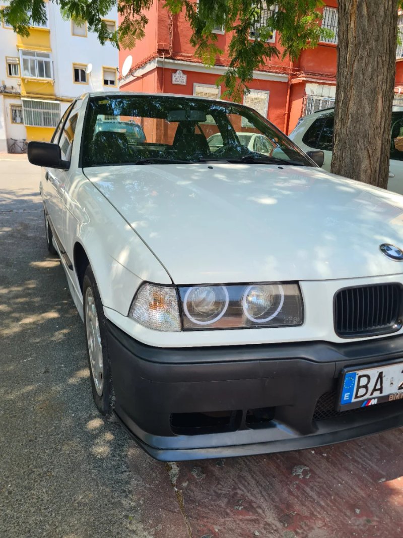 BMW Serie 3 1991 - foto 1