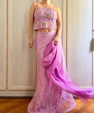 Conjunto rosa abalorios y lentejuelas