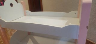 Litera de muñecas rosa y blanca de madera