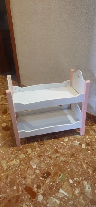 Litera de muñecas rosa y blanca de madera