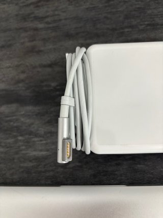 MacBook Pro 15” 2012 i7 2.3GHz | 4GB RAM | 500GB