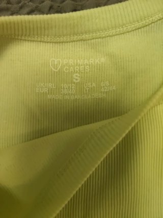 Camiseta verde Primark Talla XS