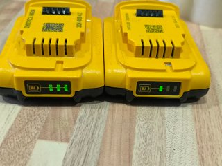 2 Baterías DeWALT 18V 2Ah