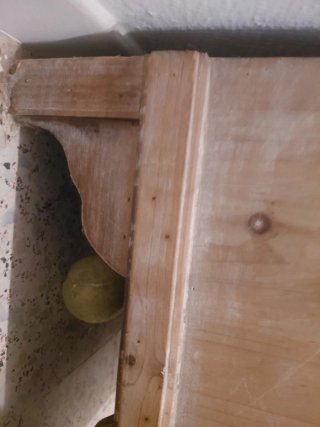 Cómoda de madera hecha a mano