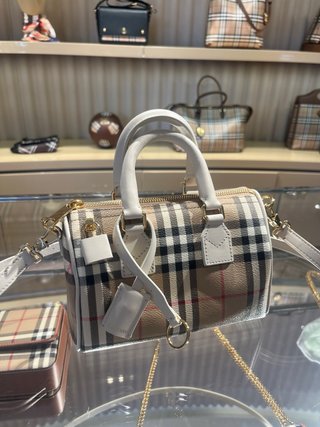 Bolso Burberry Clásico Check Beige