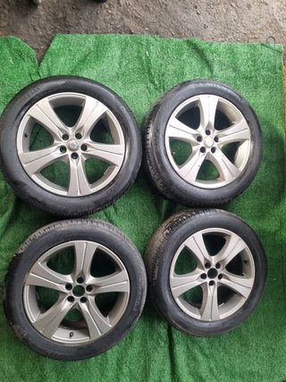 4 Llantas Lancia 215/55R17 94V