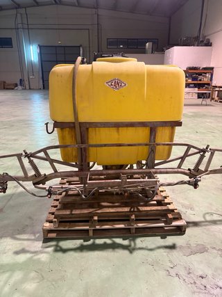 Atomizador 600l con barras 8m