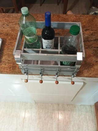 Botellero madera maciza + regalo colgante paños