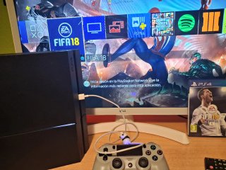 PS4 500GB + 2 MANDOS + FIFA 18