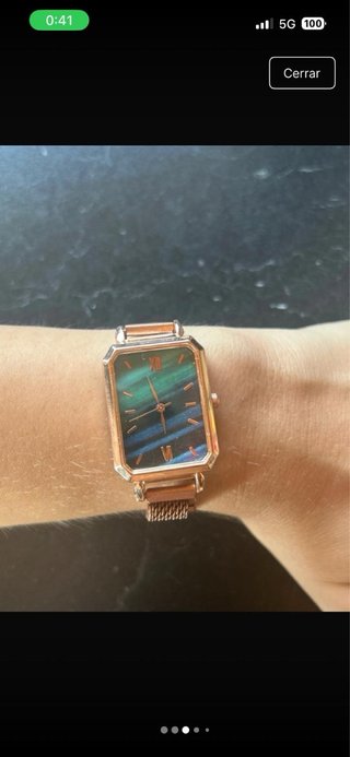 Reloj elegante mujer oro y verde