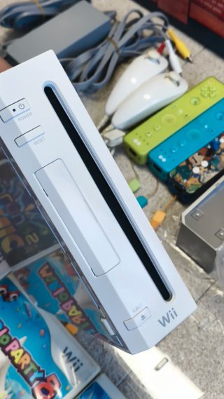 Console Nintendo Wii con scatola Inazuma + Giochi