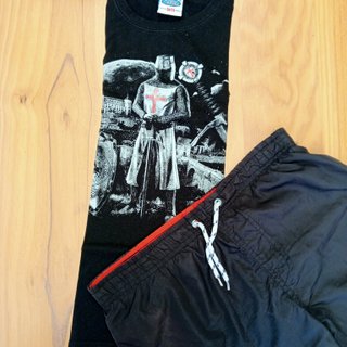 Conjunto camiseta y pantalón corto niño. T 9/10