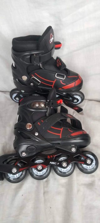 Casco de patinaje,y patines