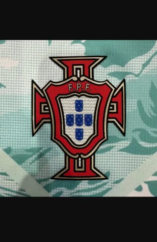Camiseta Puma Portugal Verde y Blanca