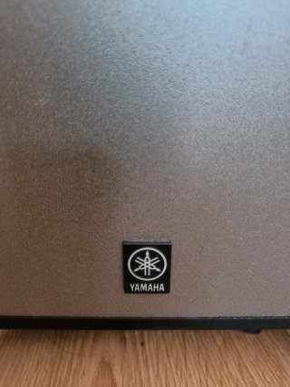 Columnas Yamaha NS-300