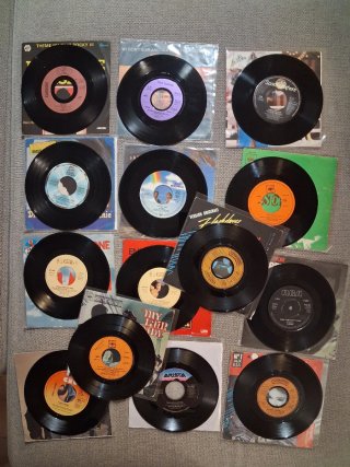 14 discos vinilo single 7" Banda sonora original