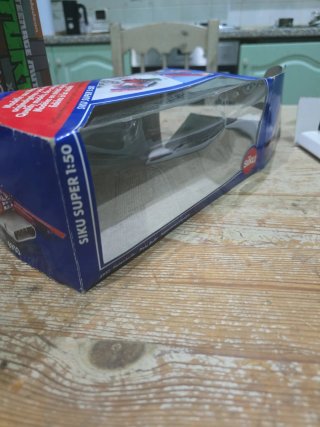 Siku 1:50 spazzaneve giocattolo Piste bully