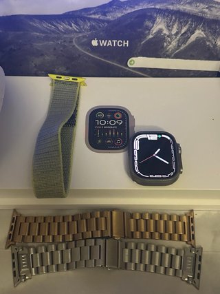Apple Watch Ultra 2 caja de titanio