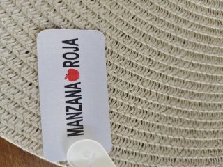 Sombrero de playa beige