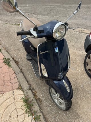 Vespa Primavera Azul marino