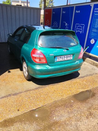 Nissan Almera 2002