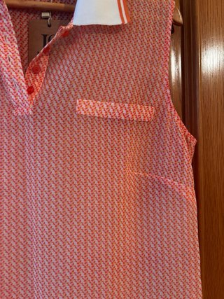 Polo sin mangas transparente estampado