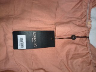 Vestido rosa con volantes