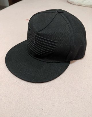Gorra Negra con Bandera Americana