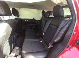 216661 faro 261503971rc renault kadjar 1.5 dci amt