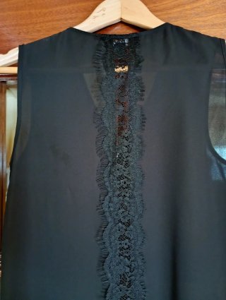 Top negro Atmosphere talla S Encaje y cremallera