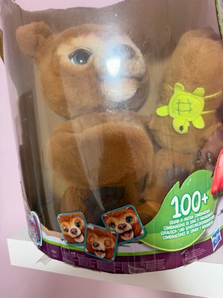 Fur Real Cubby El Oso Curioso