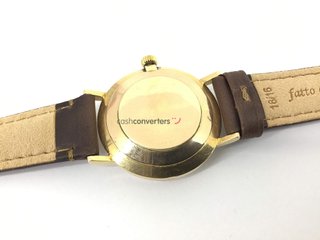 reloj de oro oro 18k con piedra