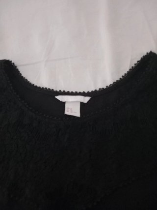 Camiseta sin mangas con encaje