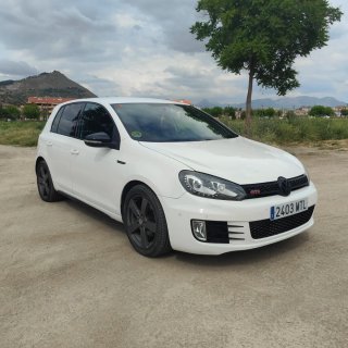 Volkswagen Golf GTD DSG ¡IMPECABLE!