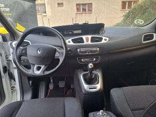 Renault Grand Scenic 2010