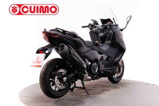 YAMAHA TMAX 560 TECH MAX
