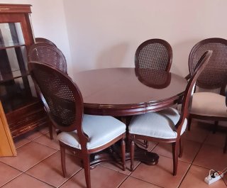 Mesa de comedor redonda y 6 sillas