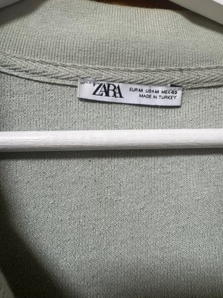 Polo Zara Verde Oliva Talla M