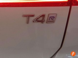 Volvo XC60 2.0 T4 R-Design Auto